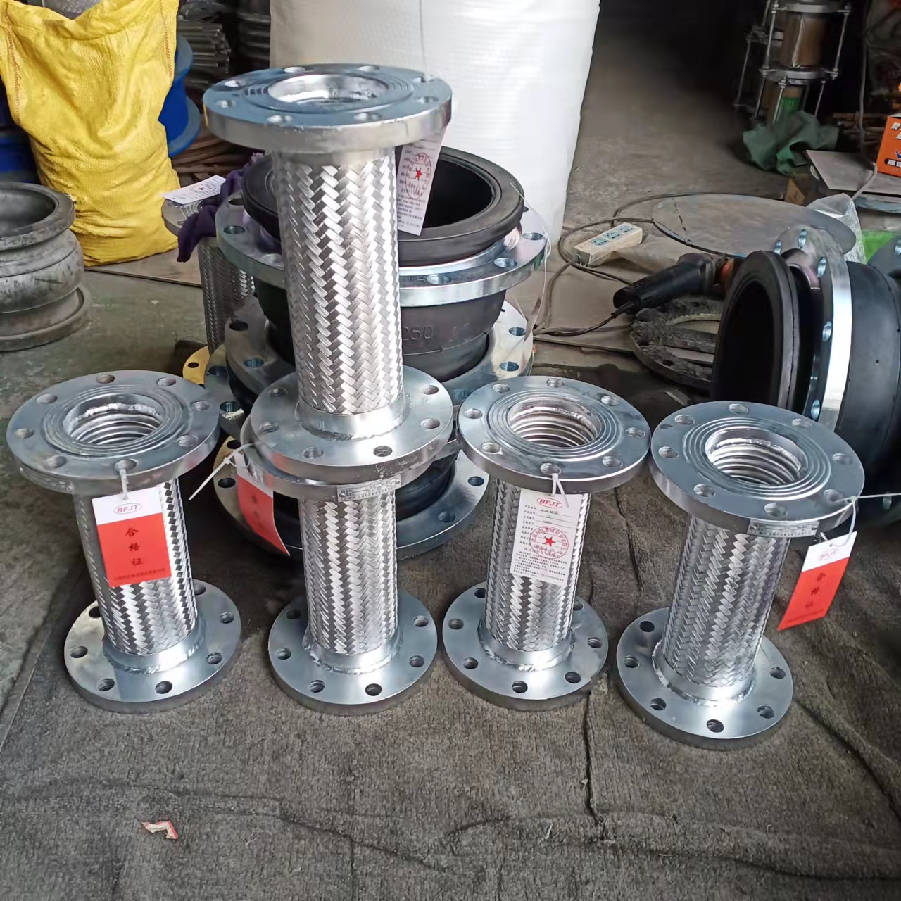 304/316L不锈钢法兰式金属软管型号